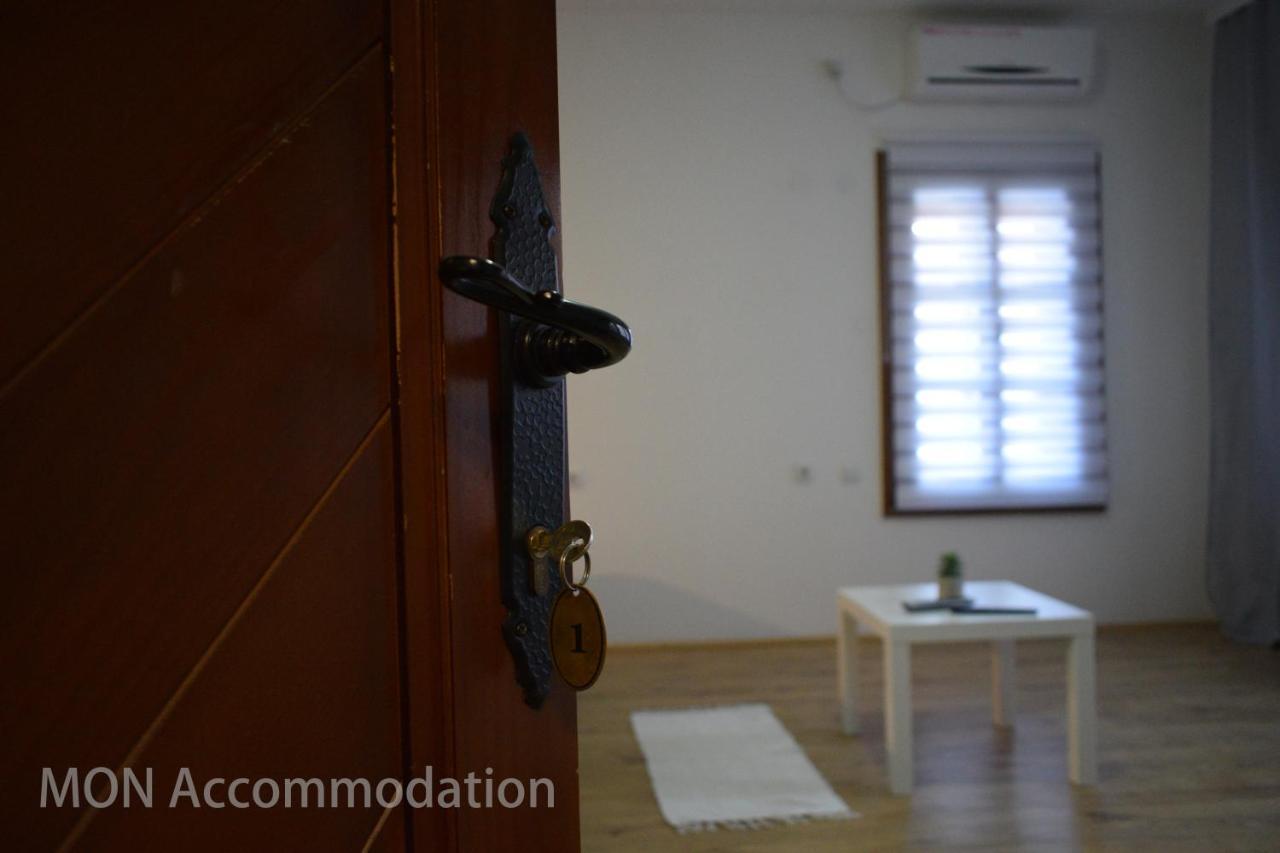 Mon Accommodation Free Parking Ni Exteriör bild